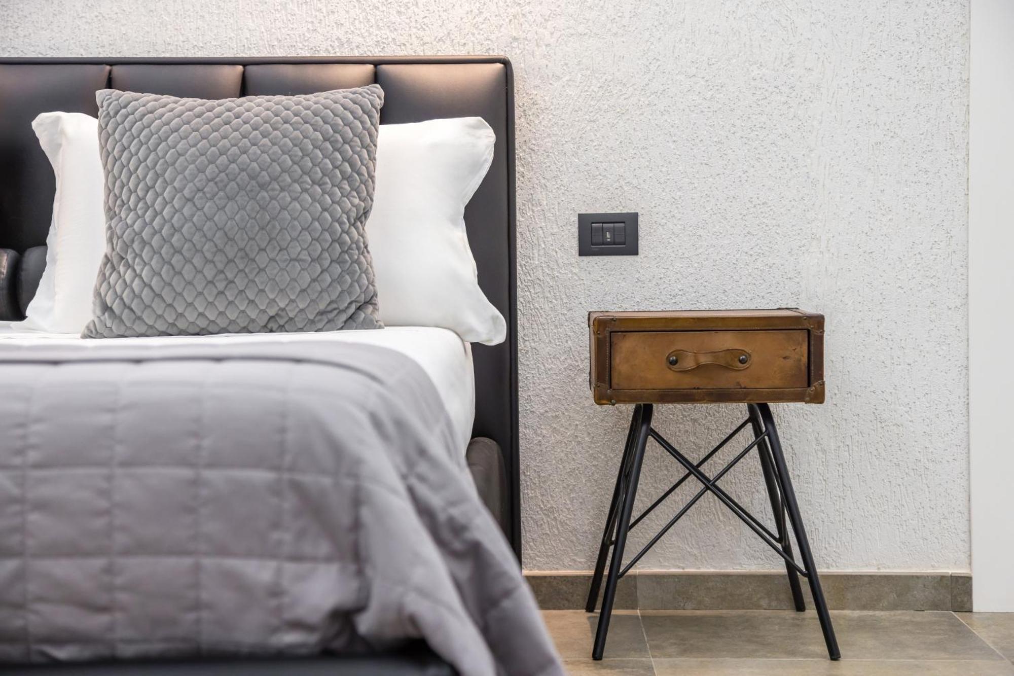 Palazzo Mormando - Industrial Apartment Napoli Eksteriør billede